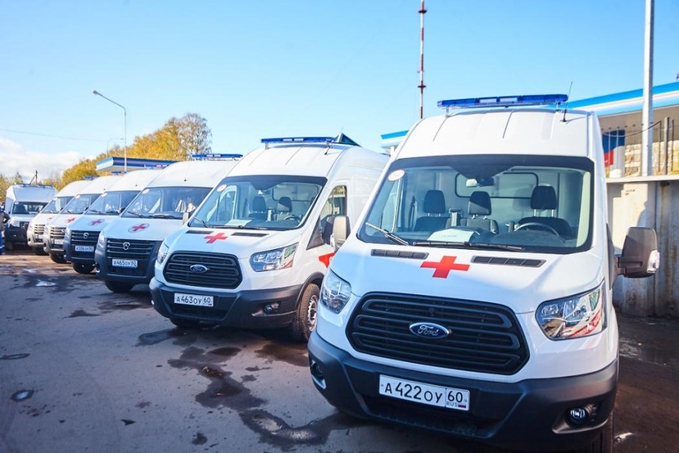 Новые кареты Скорой медицинской помощи поступят в десять районов Псковской области