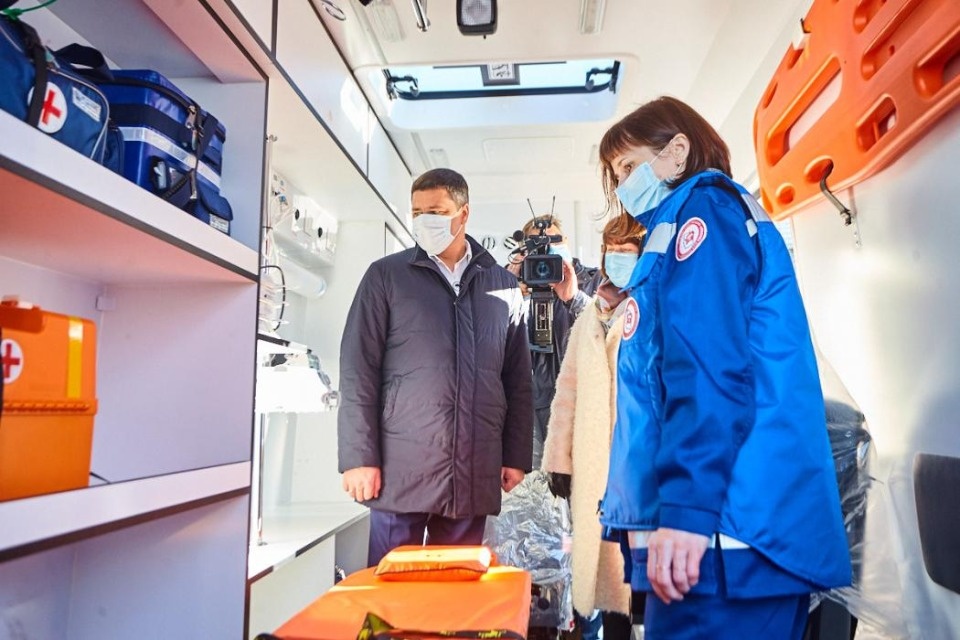Новые кареты Скорой медицинской помощи поступят в десять районов Псковской области