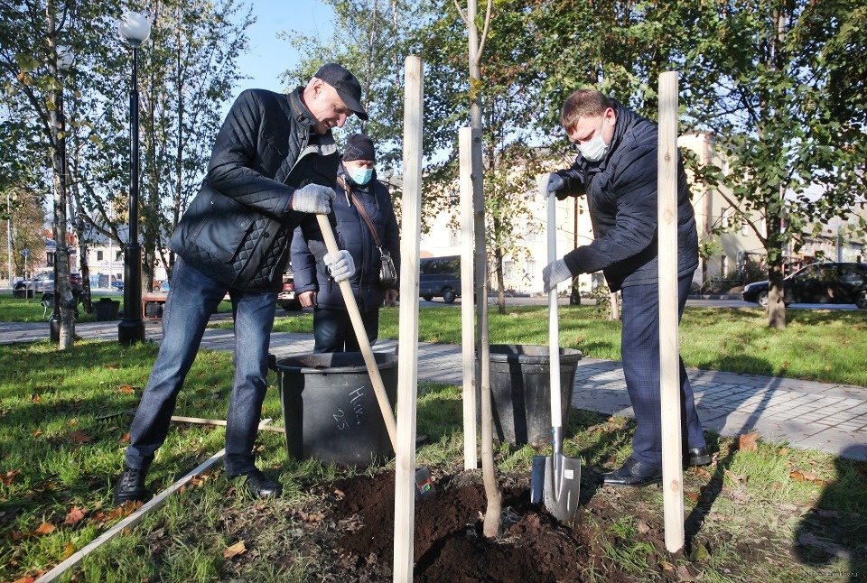 Торжественное открытие вечевого колокола состоялось в Сквере Народовластия в Пскове Торжественное открытие вечевого колокола состоялось в Сквере Народовластия в Пскове