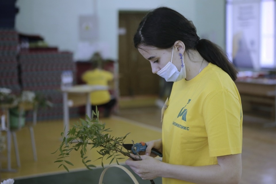 Цветок и ваза