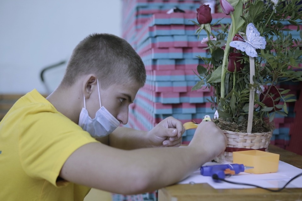 Цветок и ваза