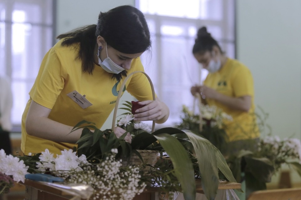 Цветок и ваза