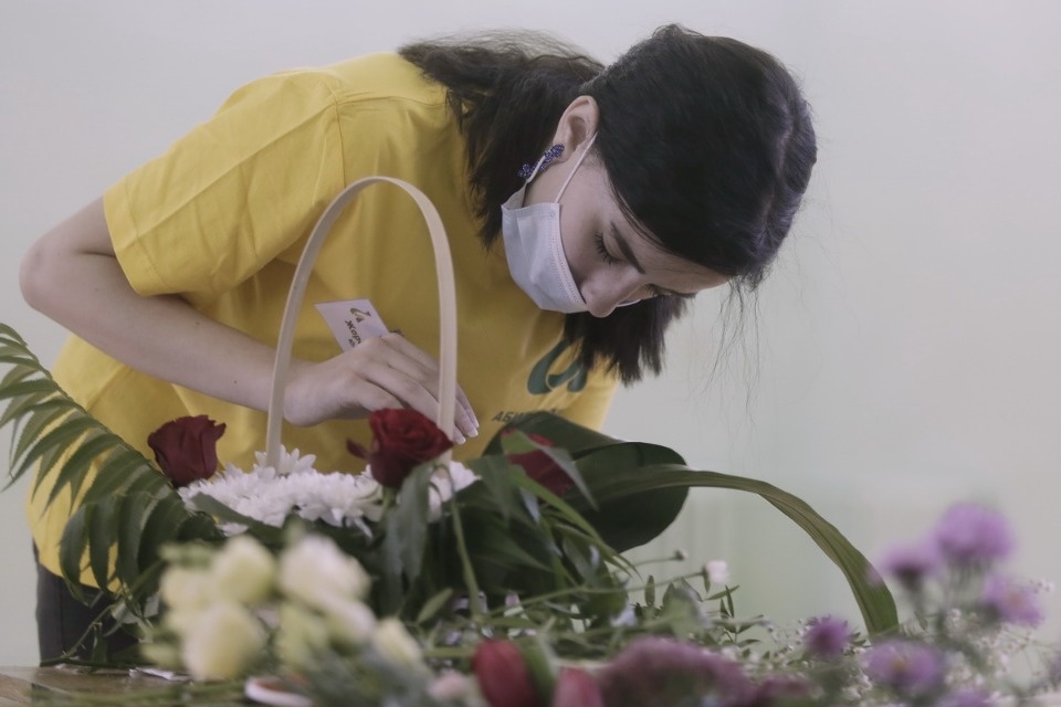 Цветок и ваза