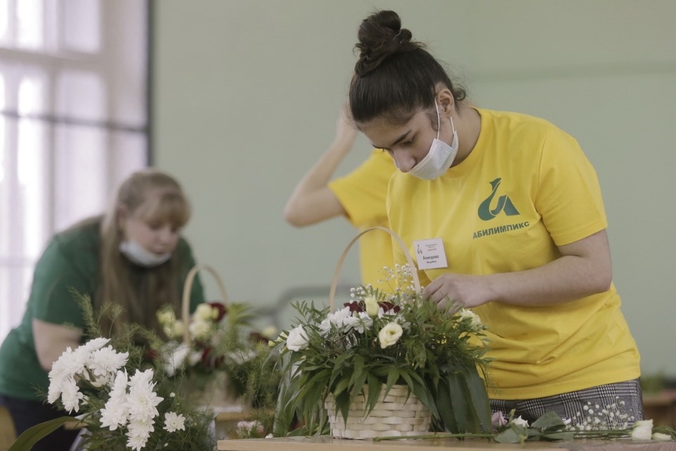 Цветок и ваза