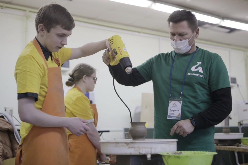 Цветок и ваза