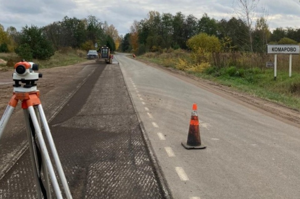 5,6 километров дороги в Псковской области отремонтируют по новым ГОСТам