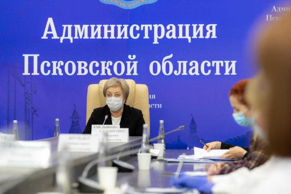 План по вакцинации от гриппа выполнен на 50% в Псковской области