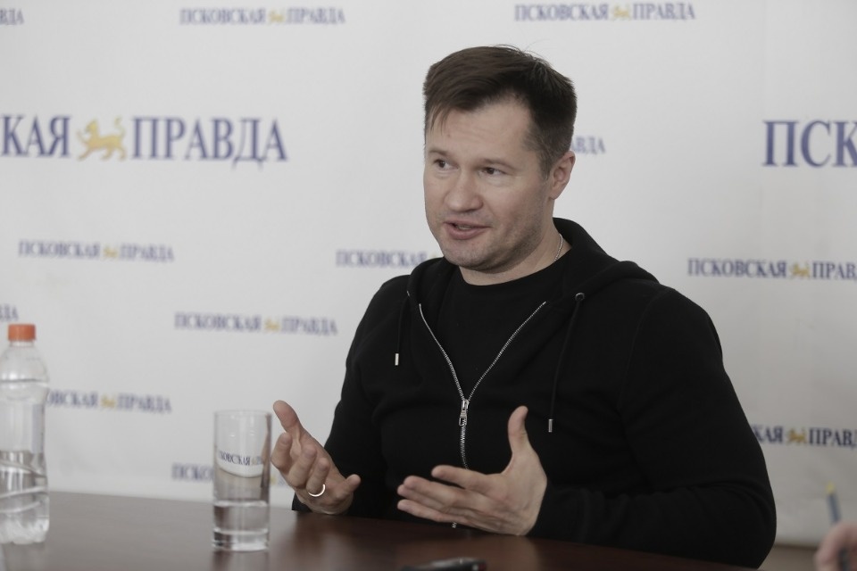 24 юных спортсмена из Псковской области посетили шоу Алексея Немова