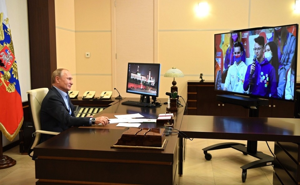 Псковские финалисты конкурса «Большая перемена» смогли пообщаться с Путиным