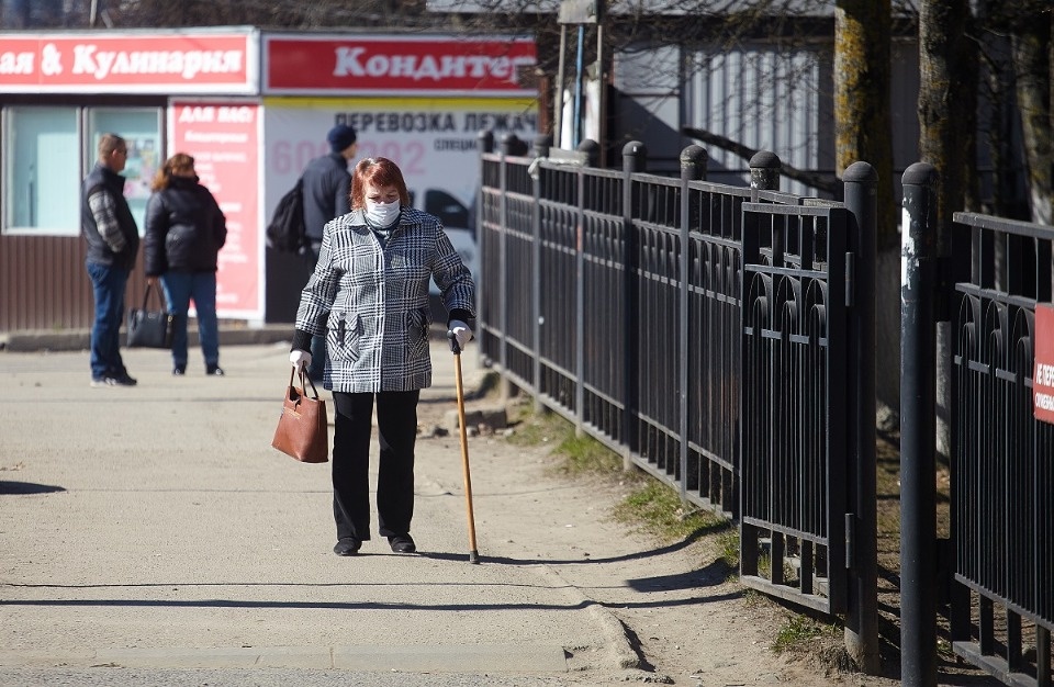 В Псковской области скорректированы требования к самоизоляции для граждан старше 65 лет