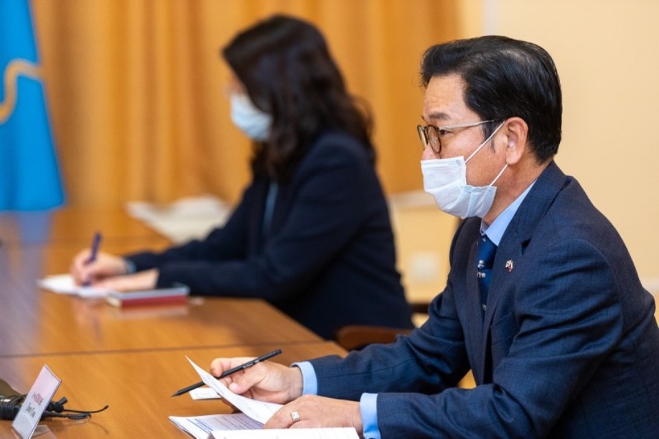 Губернатор Псковской области и генконсул Кореи обсудили перспективы сотрудничества