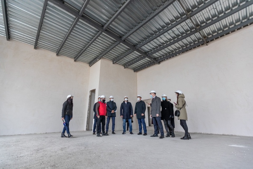 Михаил Ведерников поручил увеличить темпы строительства соцгородка в Пскове