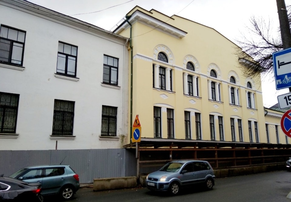 Завершен ремонт фасада здания школы Н. Ф. Фан-дер-Флита в Пскове