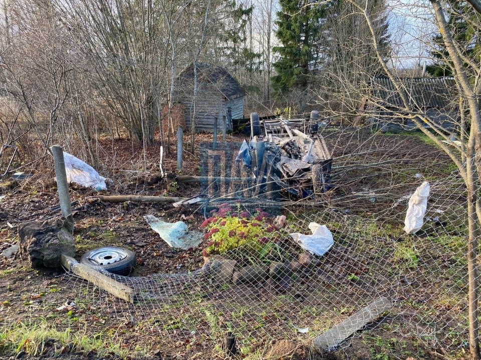 Два человека погибли в ДТП с участием автовоза и «Нивы» в Печорском районе Два человека погибли в ДТП с участием автовоза и «Нивы» в Печорском районе