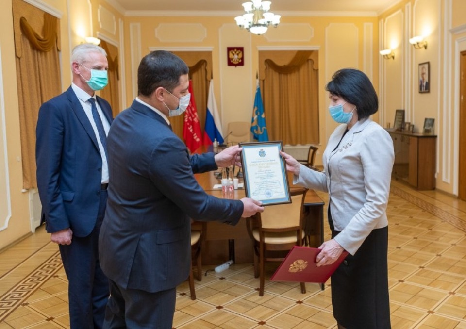 Михаил Ведерников поздравил с 25-летием образования региональный Совет муниципальных образований 