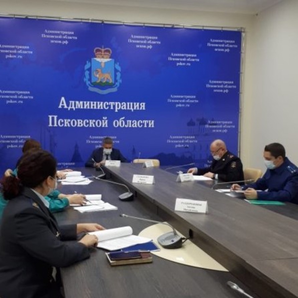 В Псковской области утвердили график инспекций по дезинфекционной обработке общественного транспорта