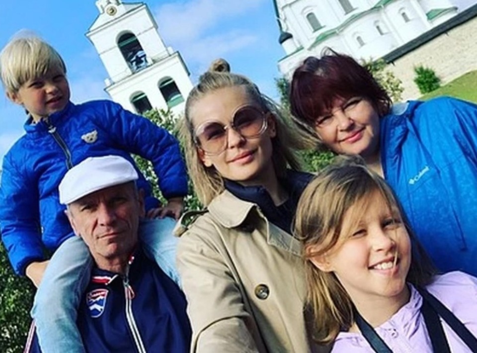 О матерях известных псковичей рассказала «Комсомольская правда» О матерях известных псковичей рассказала «Комсомольская правда»