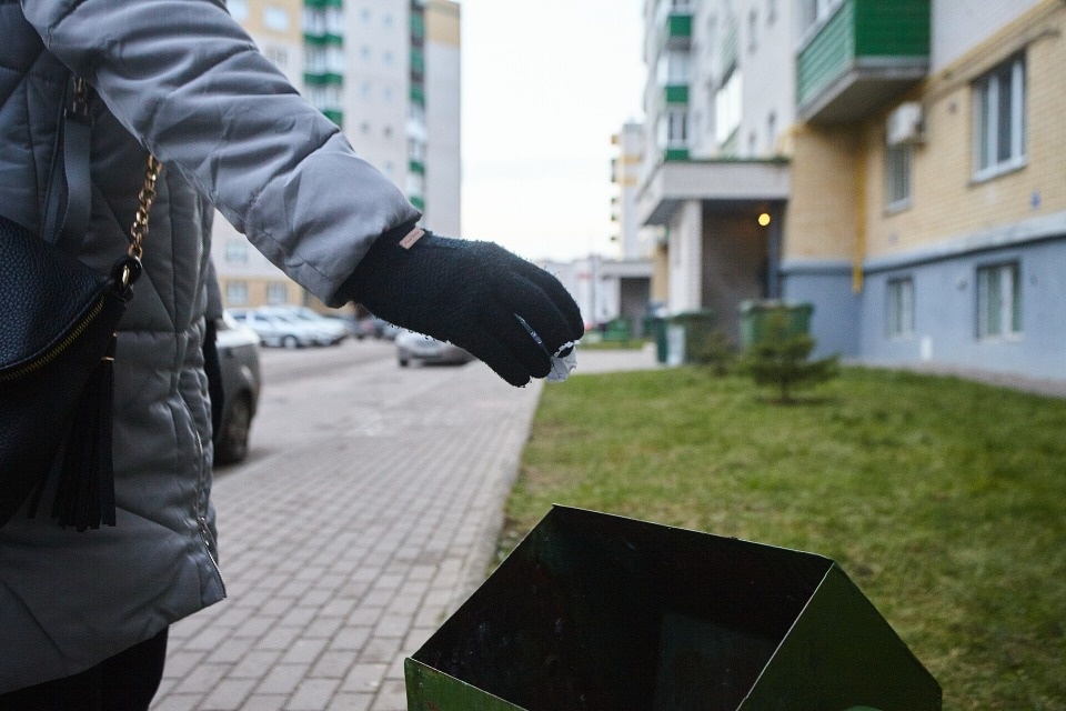 Сотрудники «Титан-Полимера» и волонтеры ПсковГУ участвуют в экочеллендже «Ноль отходов по-псковски»