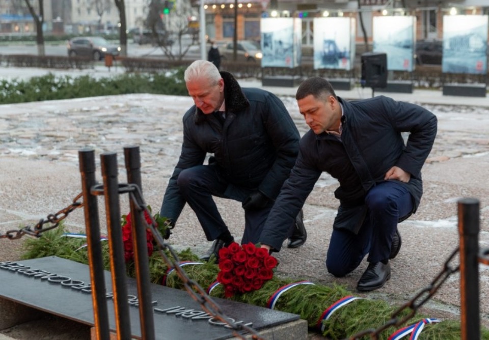 Михаил Ведерников и Александр Котов почтили память павших бойцов