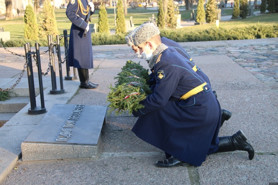 9 декабря в Пскове прошел митинг в честь Дня Героев Отечества