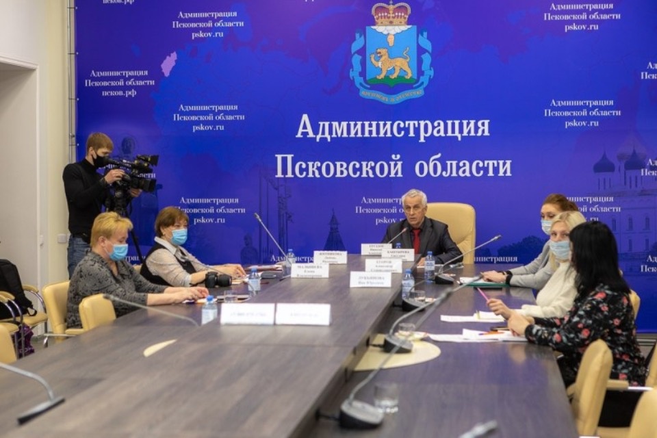 Команда из Псковского района победила в викторине «Я помню! Я горжусь!»