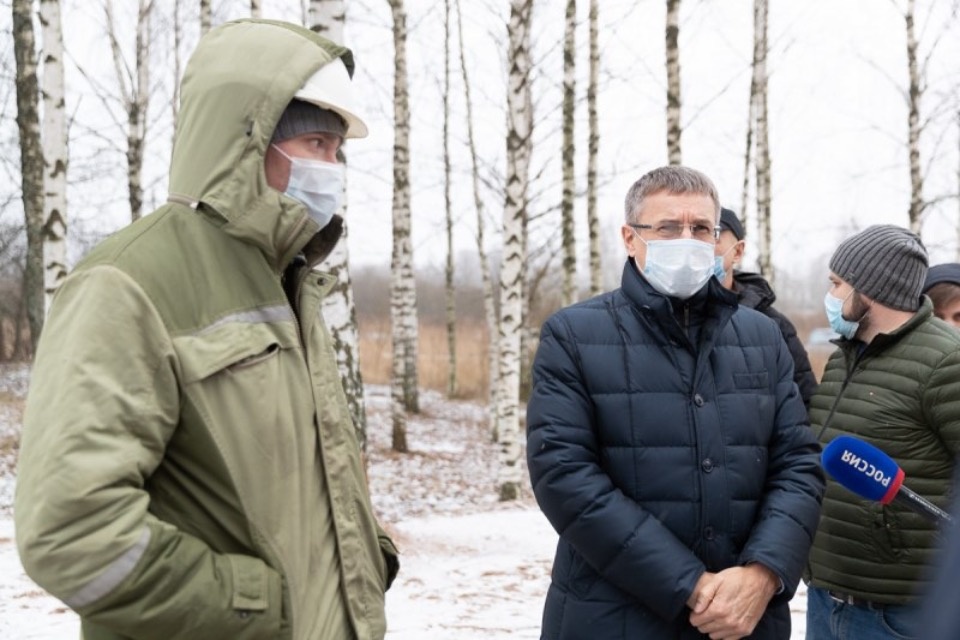 Василий Осипов проконтролировал строительство газовой котельной в Острове