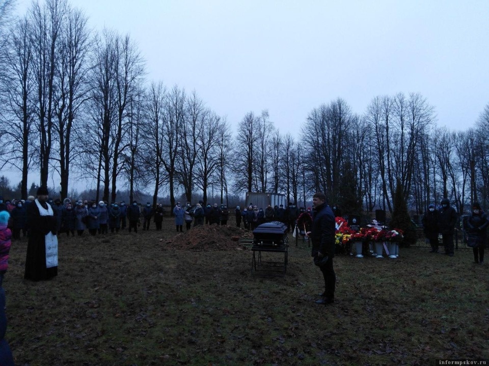 В Порхове простились с главой района Виктором Степановым