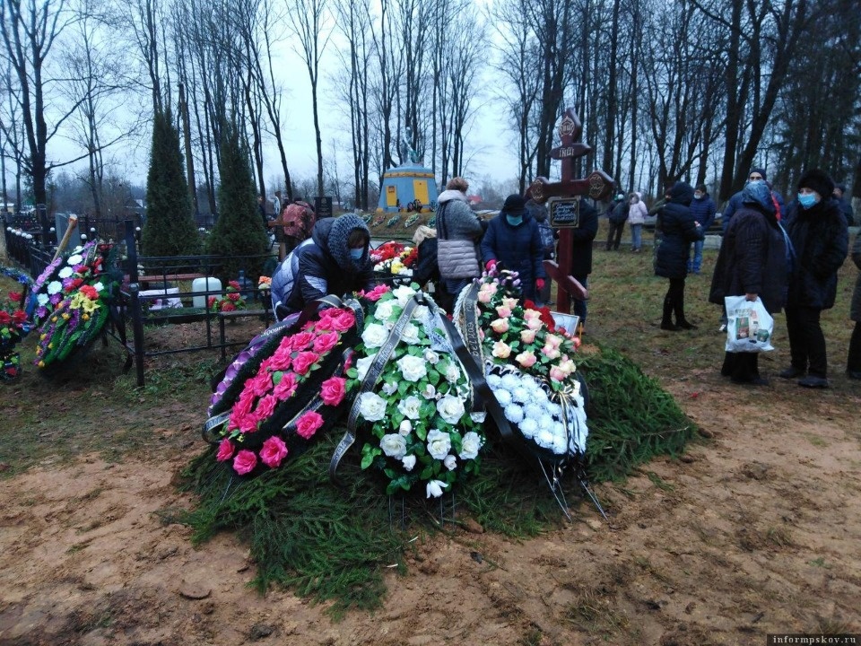 В Порхове простились с главой района Виктором Степановым