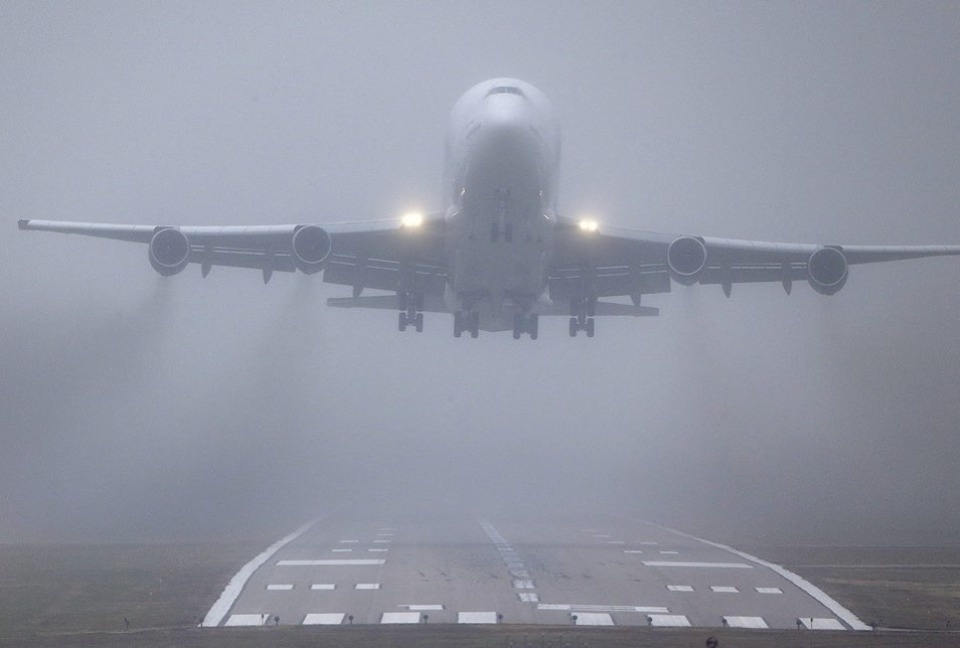 Несколько авиарейсов задержали из-за непогоды в Пскове 