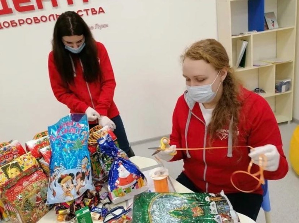 18,5 тысяч псковских детей из многодетных малообеспеченных семей  получат сладкие подарки 