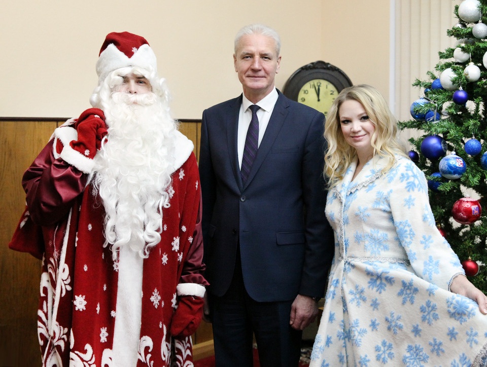 Александр Котов поздравил псковичей с новым годом