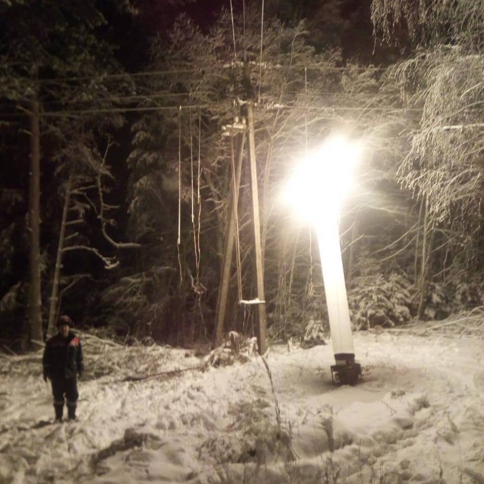 До конца дня восстановят электроснабжение в южных и восточных районах Псковской области