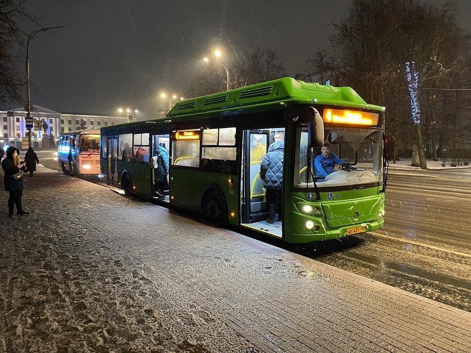 Более 50 новых автобусов уже вышли на маршруты в Псковской области Более 50 новых автобусов уже вышли на маршруты в Псковской области