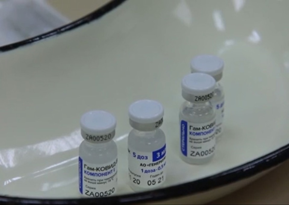 300 доз вакцины от коронавируса поступили в псковскую дивизию
