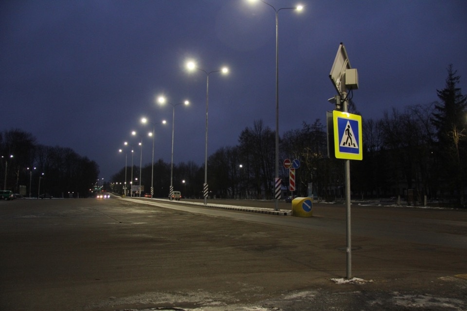 Более 50 млн рублей потратила Псковская область на освещение дорог в 2020 году