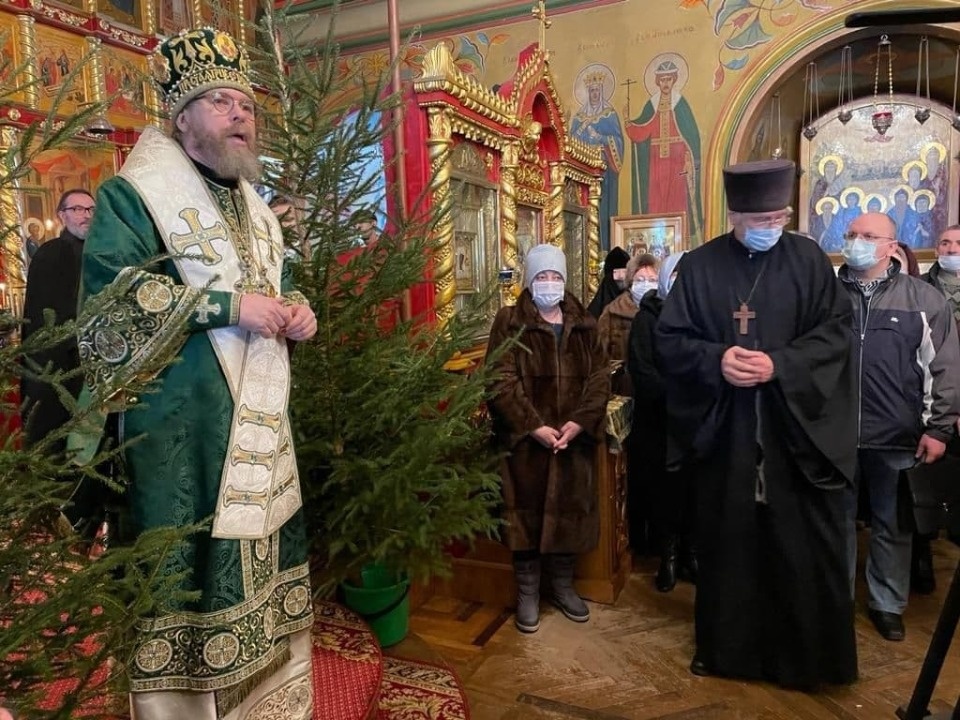  15 тысяч тестов на коронавирус передал митрополит Тихон псковскому здравоохранению