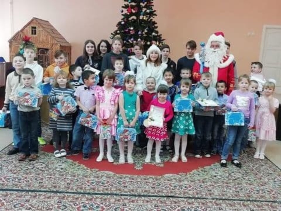 Мечты 166 детей из Псковской области исполнятся в рамках акции «Елка желаний» 