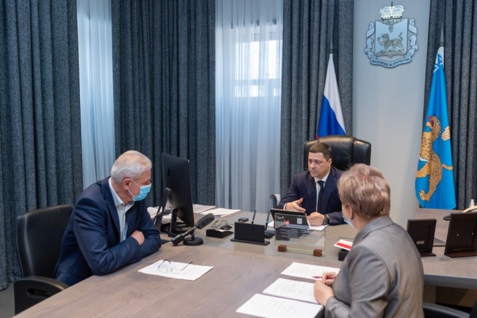 Макеты официальных символов 11 муниципалитетов Псковской области утвердил Геральдический совет