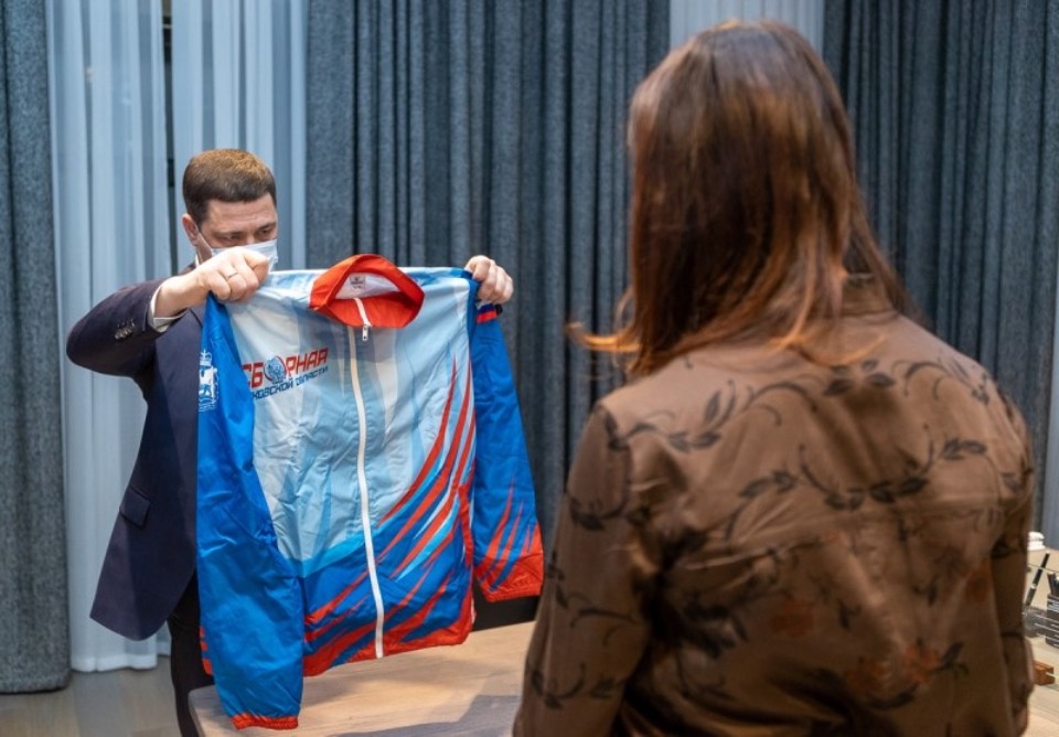 Михаил Ведерников оценил единую форму для псковских спортсменов