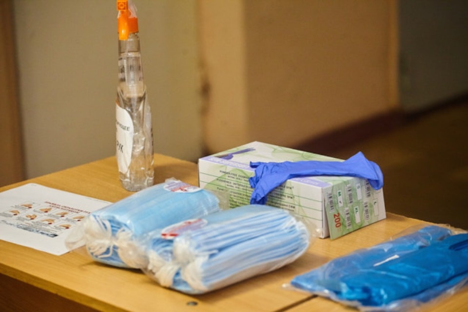 Часть ограничительных мер отменяют в Псковской области