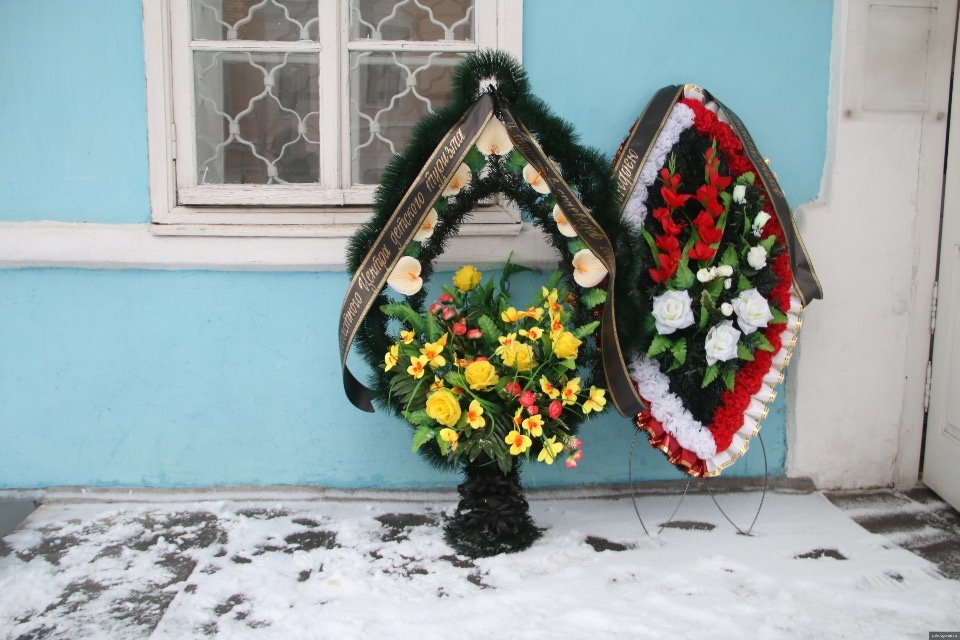 В Пскове простились с директором школы №47 Андреем Мануйловым