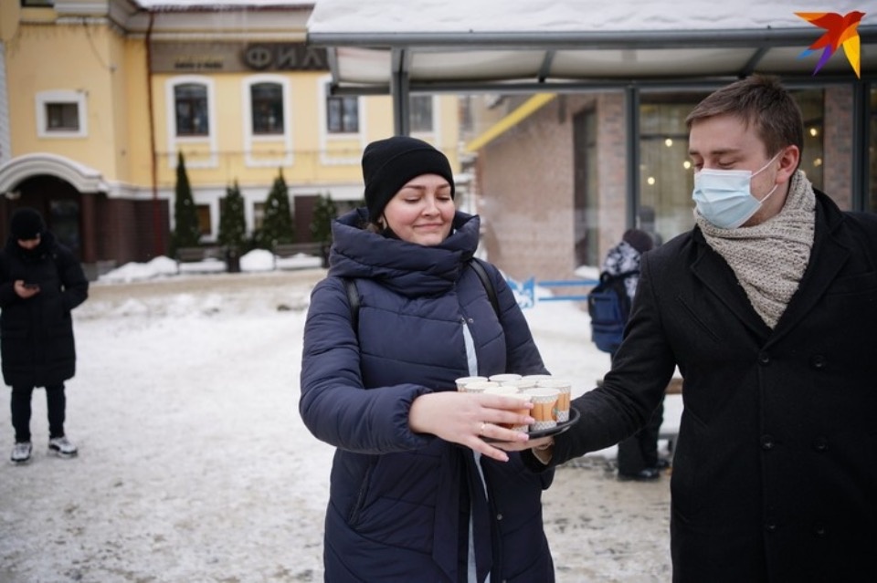 Акцию спонтанной доброты провел псковский блогер