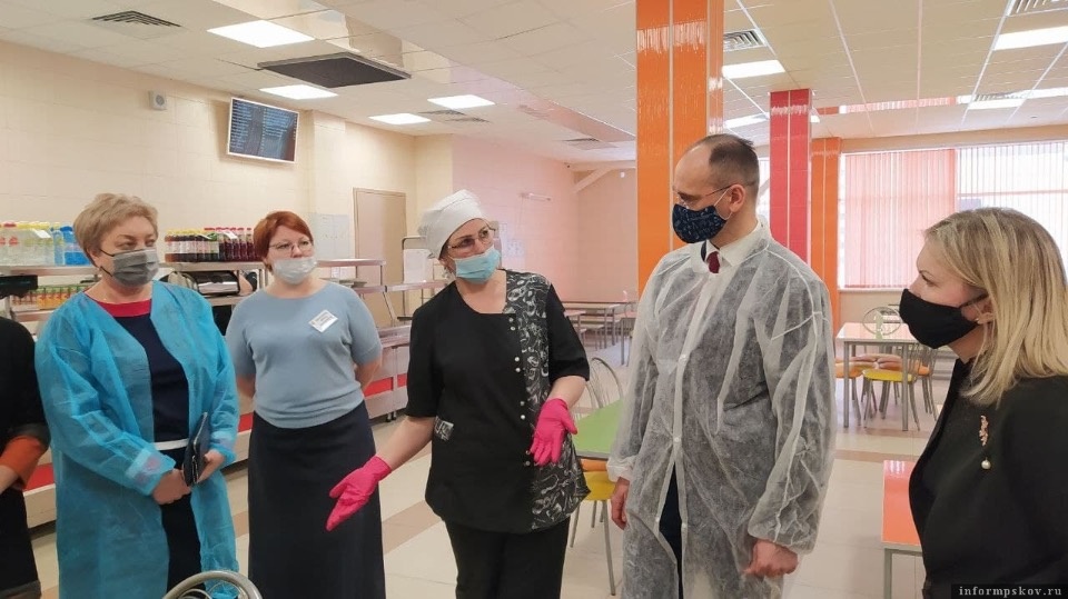 Дмитрий Глушко о псковской гимназии: Такие школы должны появляться во всех городах России