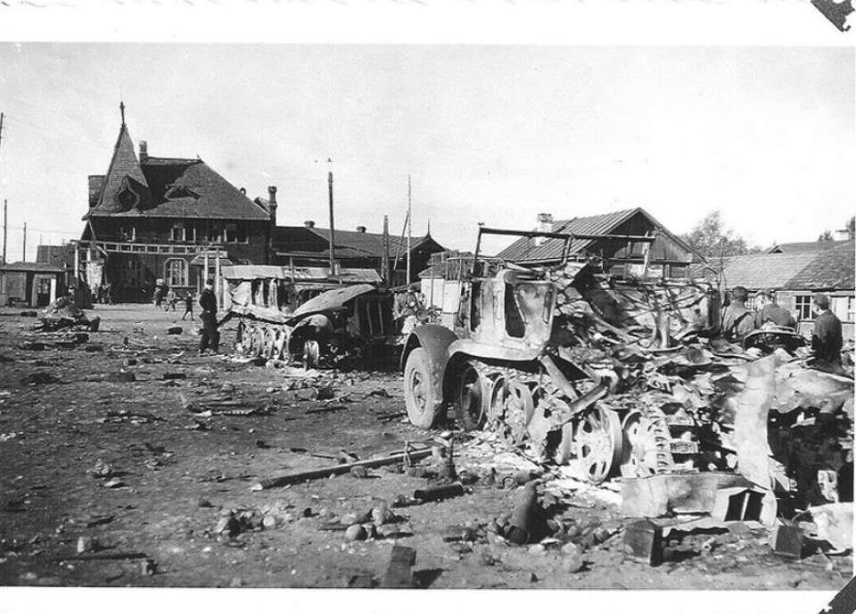 Годовщину освобождения от фашистских захватчиков отмечают несколько районов Псковской области