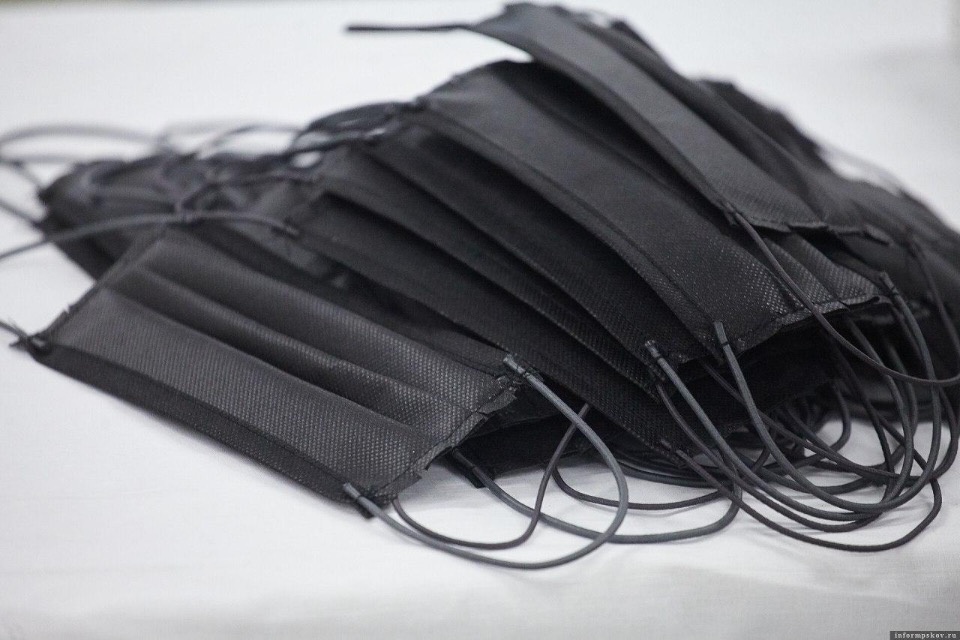 За отсутствие маски псковича оштрафовали на 15 тысяч рублей