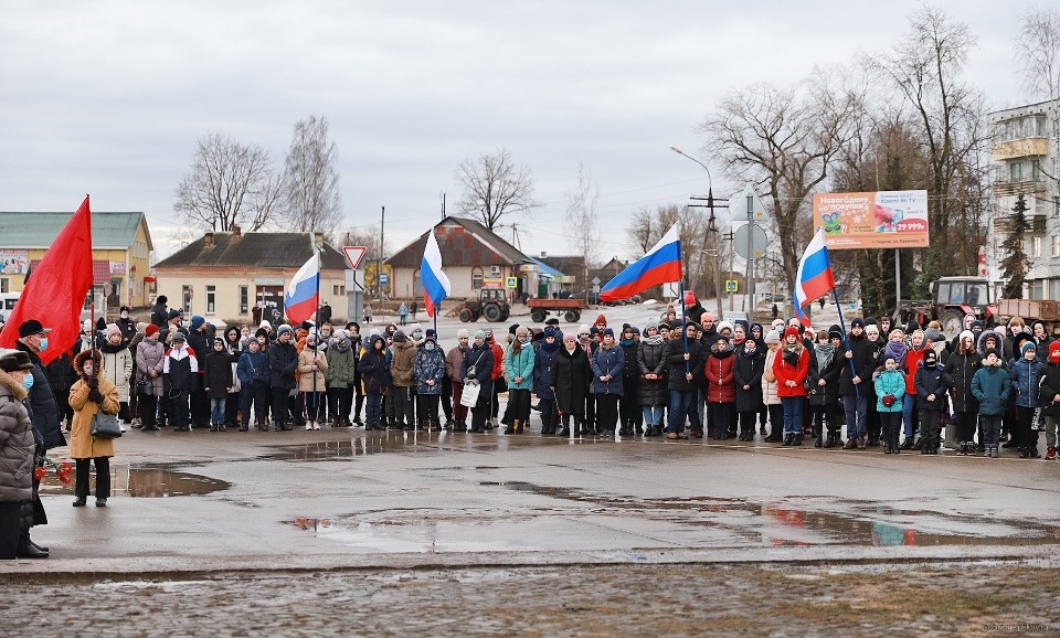 77-ую годовщину освобождения от немецко-фашистских захватчиков празднует Порховский район