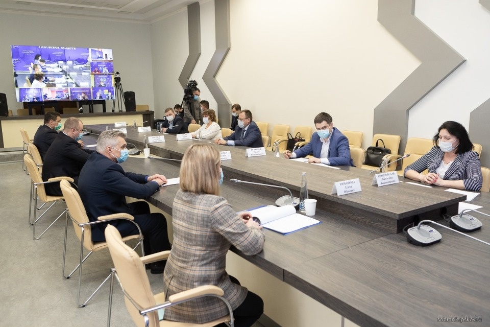 Валентина Понизовская продолжит руководить Советом муниципальных образований Псковской области