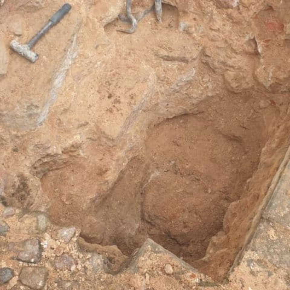 Фундамент Успенского собора исследуют в Печорском монастыре