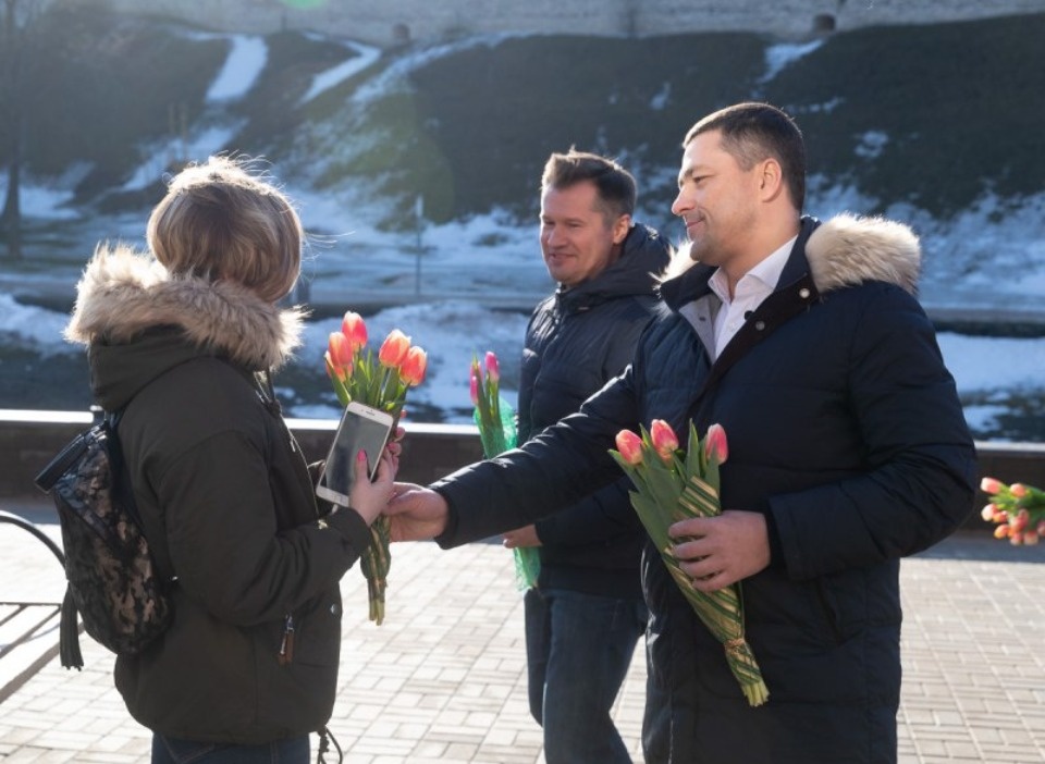 «Команда 08.03»