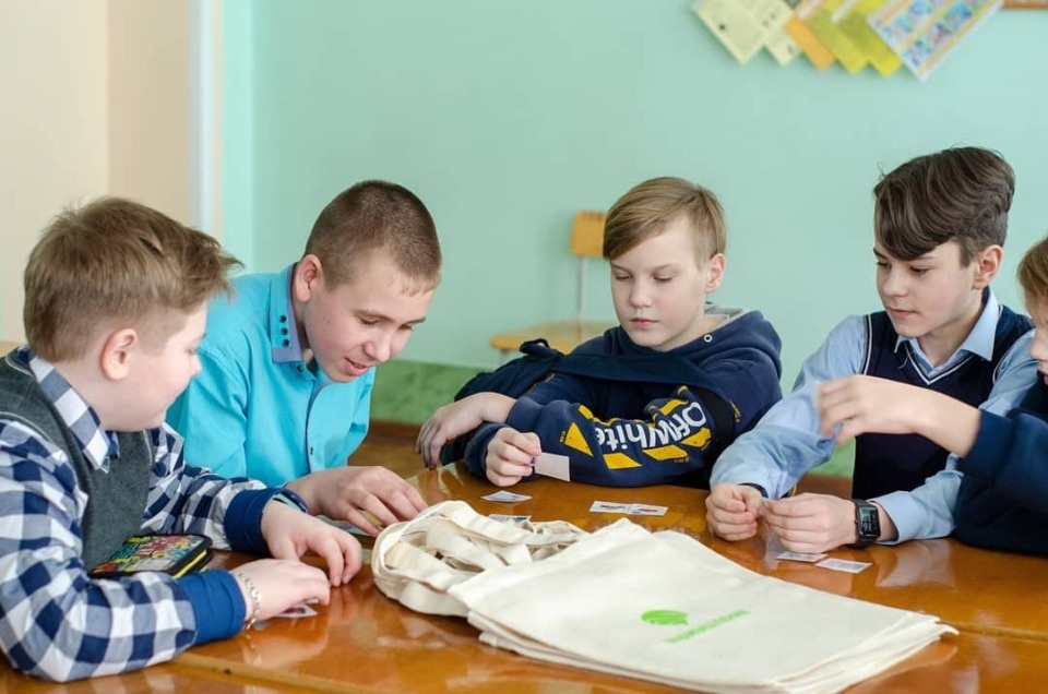 Откуда в домах берется электричество, вода и вещи узнали псковские школьники